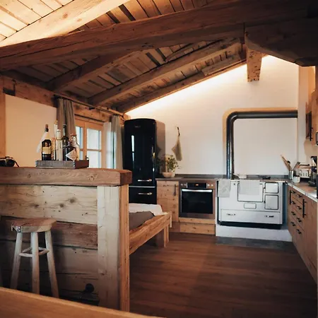 L.a. Mountain Apartment